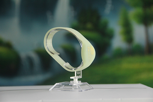 id硅胶腕带拖鞋好用吗？？？？？可以抗菌除臭吗？？？？？