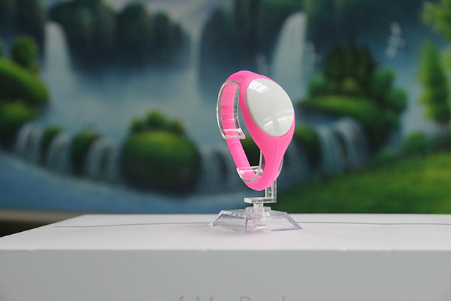 影响ic硅胶腕带饰品使用寿命的主要缘故原由是什么？？？？