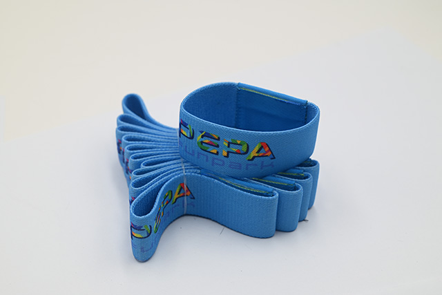 校园卡效劳是一项亲民工程，，，对住民来说很是利便实惠