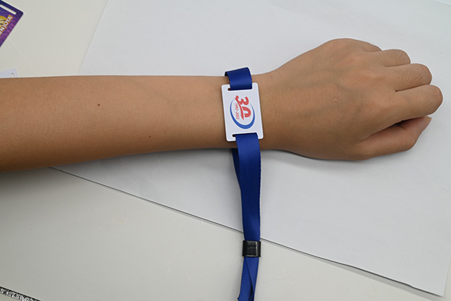 深圳亚游集团制卡  校园卡设计